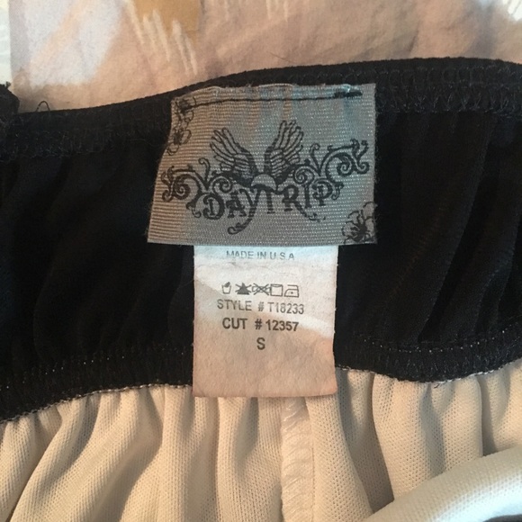 Fun and Sexy Daytrip Top - Picture 4 of 5